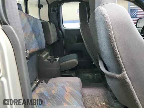 ✅ 2004 Chevrolet Colorado LS Z85 • VIN: 1GCDT196948134440 • Лот: 87057164. Опубликован ранее на Copart с пробегом 227 803 миль. Бесплатный доступ к архиву аукционных продаж из США и подробный отчёт об истории автомобиля на DreamBid. Изображение 10.