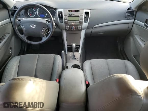 ✅ 2010 Hyundai Sonata Limited • VIN: 5NPEU4AC2AH604129 • Lot: 83457654. Listed on Copart with 221,849 mi. Free auction sales archive from the USA and detailed vehicle history report at DreamBid. Image 8.