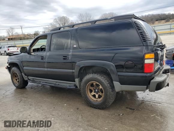 ✅ 2005 Chevrolet Suburban Z71 • VIN: 3GNFK16ZX5G111116 • Лот: 48506385. Опубликован ранее на Copart с пробегом 302 617 миль. Бесплатный доступ к архиву аукционных продаж из США и подробный отчёт об истории автомобиля на DreamBid. Изображение 2.