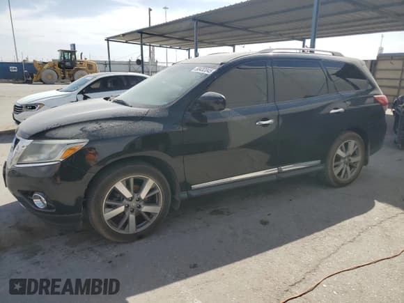 ✅ 2014 Nissan Pathfinder S • VIN: 5N1AR2MNXEC656347 • Lot: 50432045. Listed on Copart with 195,622 mi. Free auction sales archive from the USA and detailed vehicle history report at DreamBid. Image 1.