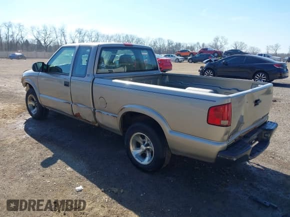 ✅ 2003 Chevrolet S-10 • VIN: 1GCCS19H438100436 • Лот: 41891848. Опубликован ранее на IAAI с пробегом 117 907 миль. Бесплатный доступ к архиву аукционных продаж из США и подробный отчёт об истории автомобиля на DreamBid. Изображение 3.