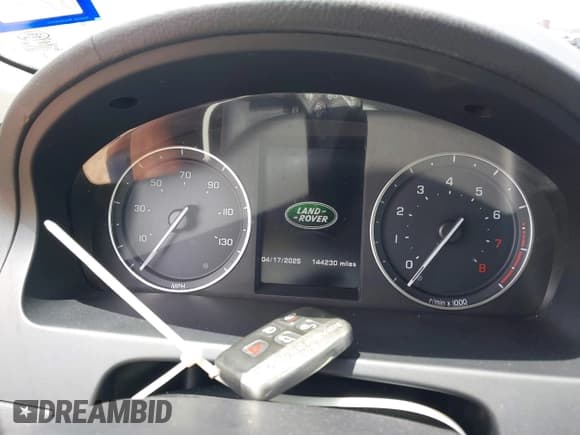 ✅ 2013 Land Rover LR2 • VIN: SALFR2BG4DH365416 • Лот: 42046540. Опубликован ранее на IAAI с пробегом 144 230 миль. Бесплатный доступ к архиву аукционных продаж из США и подробный отчёт об истории автомобиля на DreamBid. Изображение 7.