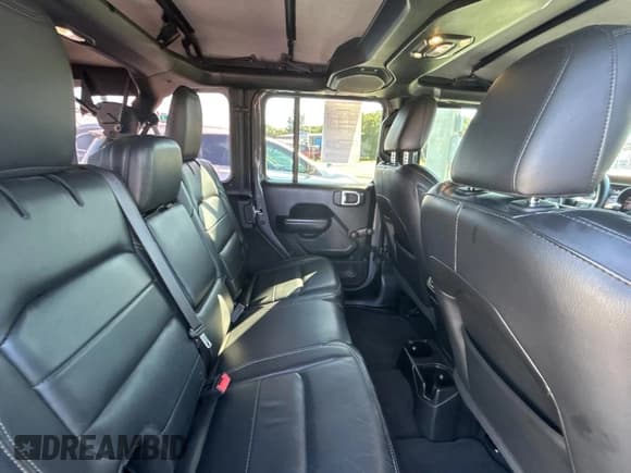 ✅ 2021 Jeep Wrangler Unlimited Willys • VIN: 1C4HJXDNXMW549111 • Lot: 61692645. Listed on Copart with 40,883 mi. Free auction sales archive from the USA and detailed vehicle history report at DreamBid. Image 6.