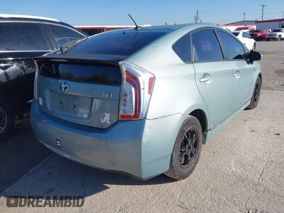 ✅ 2014 Toyota Prius Two • VIN: JTDKN3DU5E1827163 • Lot: 43897361. Wystawiony na IAAI z przebiegiem 124 190 mil. Bezpłatny archiwum sprzedaży aukcyjnych z USA i szczegółowy raport historii pojazdu na DreamBid. Zdjęcie 4.