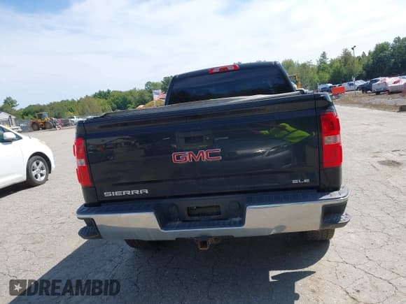 ✅ 2018 GMC Sierra 1500 SLE • VIN: 1GTV2MEC3JZ120267 • Lot: 43194220. Wystawiony na IAAI z przebiegiem 73 010 mil. Bezpłatny archiwum sprzedaży aukcyjnych z USA i szczegółowy raport historii pojazdu na DreamBid. Zdjęcie 16.