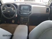 ✅ 2020 Chevrolet Colorado 2WD Work Truck • VIN: 1GCGSBENXL1232340 • Lot: 84656995. Wystawiony na Copart z przebiegiem 73 527 mil. Bezpłatny archiwum sprzedaży aukcyjnych z USA i szczegółowy raport historii pojazdu na DreamBid. Zdjęcie 8.