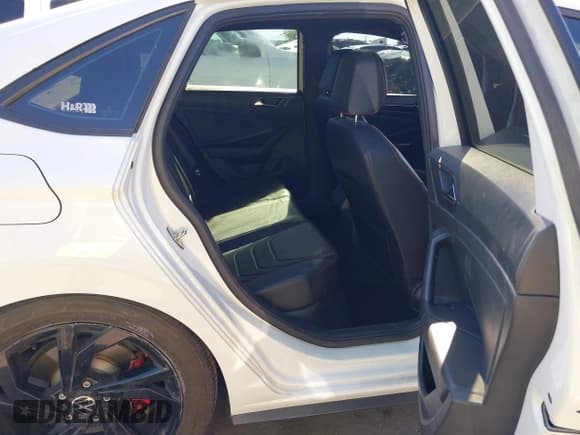 ✅ 2024 Volkswagen Jetta Autobahn • VIN: 3VW2T7BU4RM030375 • Lot: 43267623. Listed on IAAI with 36,299 mi. Free auction sales archive from the USA and detailed vehicle history report at DreamBid. Image 8.