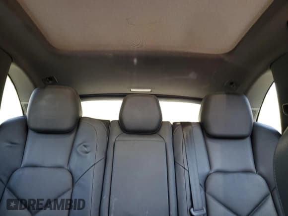 ✅ 2014 Porsche Cayenne S • VIN: WP1AB2A21ELA56799 • Lot: 52091725. Listed on Copart with 192,127 mi. Free auction sales archive from the USA and detailed vehicle history report at DreamBid. Image 10.