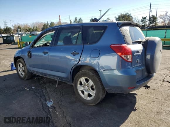 ✅ 2008 Toyota RAV4 • VIN: JTMBK33V185054062 • Лот: 92129825. Опубликован ранее на Copart с пробегом 202 000 миль. Бесплатный доступ к архиву аукционных продаж из США и подробный отчёт об истории автомобиля на DreamBid. Изображение 2.
