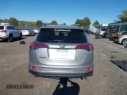 ✅ 2017 Toyota RAV4 LE • VIN: 2T3BFREVXHW542956 • Лот: 43469683. Опубликован ранее на IAAI с пробегом 193 645 миль. Бесплатный доступ к архиву аукционных продаж из США и подробный отчёт об истории автомобиля на DreamBid. Изображение 16.