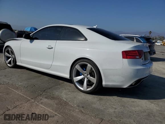 ✅ 2013 Audi RS 5 • VIN: WUAC6AFR6DA901366 • Lot: 68046115. Listed on Copart with 53,854 mi. Free auction sales archive from the USA and detailed vehicle history report at DreamBid. Image 2.
