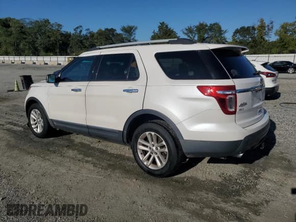✅ 2014 Ford Explorer XLT • VIN: 1FM5K7D8XEGB61443 • Lot: 85280845. Wystawiony na Copart z przebiegiem 113 764 mil. Bezpłatny archiwum sprzedaży aukcyjnych z USA i szczegółowy raport historii pojazdu na DreamBid. Zdjęcie 2.