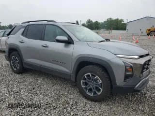 ✅ 2025 Chevrolet Equinox AWD ACTIV • VIN: 3GNAXSEG8SL120224 • Lot: 58823805. Wystawiony na Copart z przebiegiem 11 860 mil. Bezpłatny archiwum sprzedaży aukcyjnych z USA i szczegółowy raport historii pojazdu na DreamBid. Zdjęcie 4.