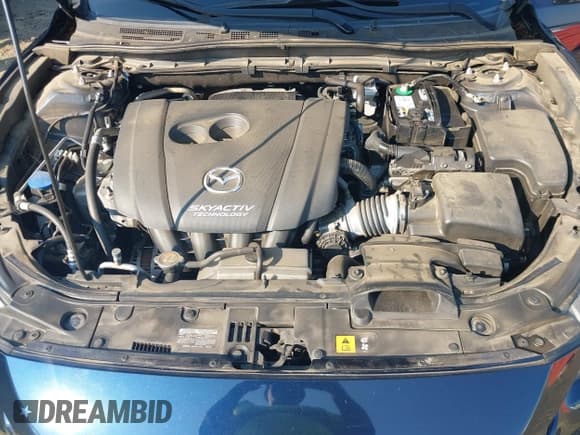 ✅ 2018 Mazda 3 Touring • VIN: 3MZBN1V35JM266399 • Lot: 43155839. Wystawiony na IAAI z przebiegiem 111 387 mil. Bezpłatny archiwum sprzedaży aukcyjnych z USA i szczegółowy raport historii pojazdu na DreamBid. Zdjęcie 10.