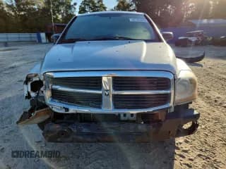 ✅ 2005 Dodge Durango SXT • VIN: 1D4HD38N25F506722 • Lot: 82744065. Wystawiony na Copart z przebiegiem 233 801 mil. Bezpłatny archiwum sprzedaży aukcyjnych z USA i szczegółowy raport historii pojazdu na DreamBid. Zdjęcie 5.