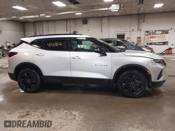 ✅ 2020 Chevrolet Blazer LT • VIN: 3GNKBHR46LS692566 • Lot: 42558126. Listed on IAAI with 73,449 mi. Free auction sales archive from the USA and detailed vehicle history report at DreamBid. Image 13.