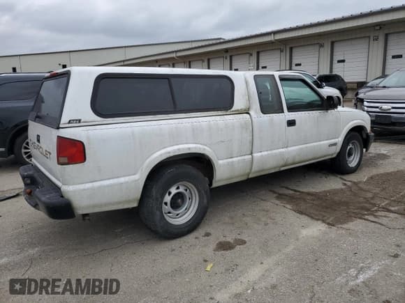✅ 2000 Chevrolet S-10 LS • VIN: 1GCCS19W3YK297513 • Лот: 80714844. Опубликован ранее на Copart с пробегом 138 838 миль. Бесплатный доступ к архиву аукционных продаж из США и подробный отчёт об истории автомобиля на DreamBid. Изображение 3.