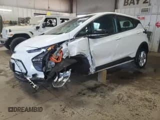 ✅ 2023 Chevrolet Bolt EV 1LT • VIN: 1G1FW6S0XP4184562 • Lot: 64635934. Wystawiony na Copart z przebiegiem 28 212 mil. Bezpłatny archiwum sprzedaży aukcyjnych z USA i szczegółowy raport historii pojazdu na DreamBid. Zdjęcie 1.