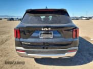 ✅ 2025 Kia Sorento S • VIN: 5XYRL4JC2SG388408 • Lot: 82745065. Listed on Copart with 10,852 mi. Free auction sales archive from the USA and detailed vehicle history report at DreamBid. Image 6.