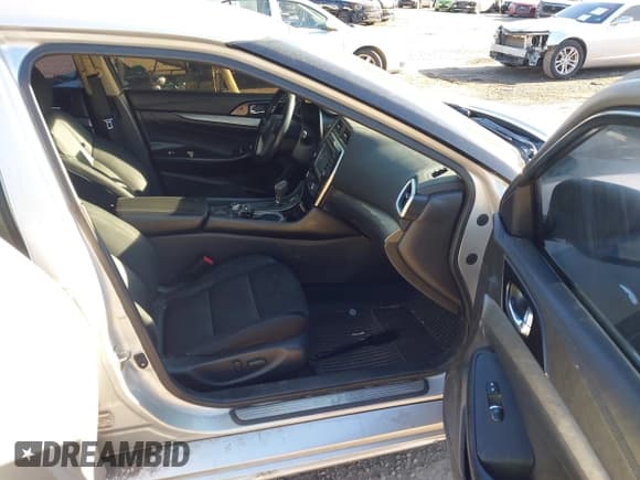 ✅ 2016 Nissan Maxima S • VIN: 1N4AA6AP0GC402924 • Лот: 43407281. Опубликован ранее на IAAI с пробегом 106 717 миль. Бесплатный доступ к архиву аукционных продаж из США и подробный отчёт об истории автомобиля на DreamBid. Изображение 5.