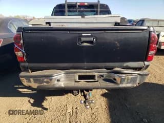 ✅ 2004 Chevrolet Silverado 1500 Z71 • VIN: 1GCEK19T34E125795 • Лот: 77761314. Опубликован ранее на Copart с пробегом 268 714 миль. Бесплатный доступ к архиву аукционных продаж из США и подробный отчёт об истории автомобиля на DreamBid. Изображение 6.