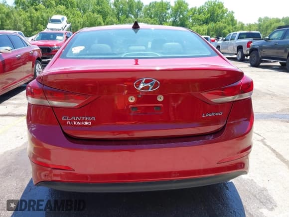 ✅ 2017 Hyundai Elantra SE • VIN: KMHD84LF3HU300262 • Lot: 42155510. Wystawiony na IAAI z przebiegiem 118 464 mil. Bezpłatny archiwum sprzedaży aukcyjnych z USA i szczegółowy raport historii pojazdu na DreamBid. Zdjęcie 16.