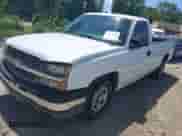 2004 Chevrolet Silverado 1500 z VIN 1GCEC14X04Z294723, wystawiony jako IAAI lot #42314001 z przebiegiem 217 834 mil mil oraz . Historia ofert i sprzedaży dostępna na DreamBid. Obrazek 2.