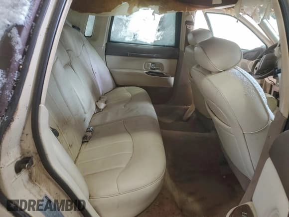 ✅ 1997 Lincoln Town Car Executive • VIN: 1LNLM81W1VY601022 • Lot: 82704885. Listed on Copart with 110,776 mi. Free auction sales archive from the USA and detailed vehicle history report at DreamBid. Image 10.