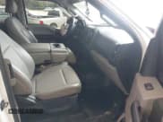 ✅ 2018 Ford F-150 XL • VIN: 1FTEX1EB3JKC15606 • Lot: 43102165. Wystawiony na IAAI z przebiegiem 139 840 mil. Bezpłatny archiwum sprzedaży aukcyjnych z USA i szczegółowy raport historii pojazdu na DreamBid. Zdjęcie 5.