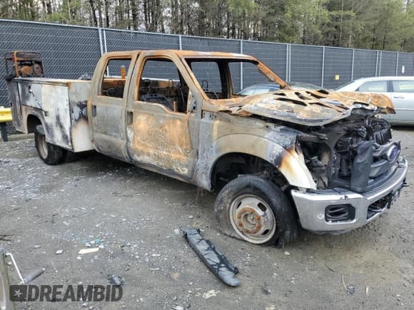 ✅ 2016 Ford F-350 XL • VIN: 1FD8W3HT1GEC88444 • Лот: 48847845. Опубликован ранее на Copart с пробегом Не указан. Бесплатный доступ к архиву аукционных продаж из США и подробный отчёт об истории автомобиля на DreamBid. Изображение 4.