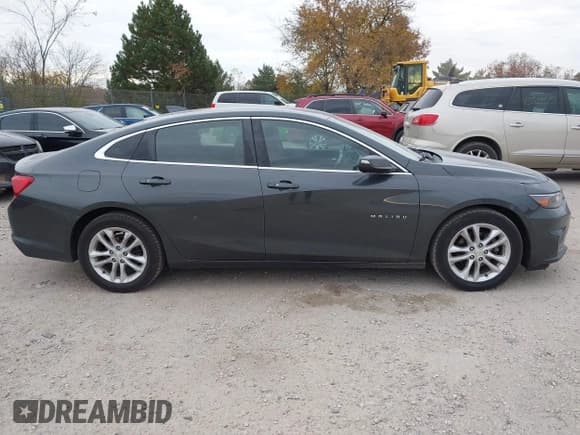 ✅ 2017 Chevrolet Malibu Hybrid • VIN: 1G1ZJ5SU6HF109176 • Lot: 43589819. Wystawiony na IAAI z przebiegiem 165 365 mil. Bezpłatny archiwum sprzedaży aukcyjnych z USA i szczegółowy raport historii pojazdu na DreamBid. Zdjęcie 13.