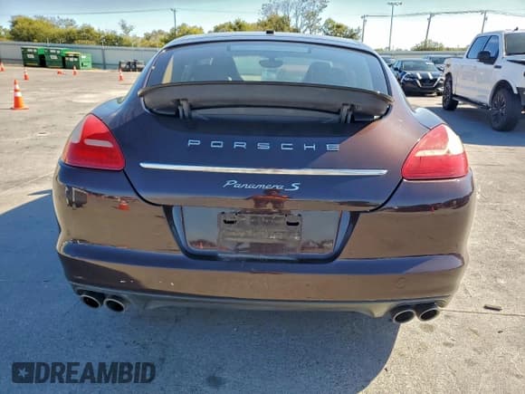 ✅ 2013 Porsche Panamera S • VIN: WP0AB2A76DL060231 • Lot: 91242245. Wystawiony na Copart z przebiegiem 143 044 mil. Bezpłatny archiwum sprzedaży aukcyjnych z USA i szczegółowy raport historii pojazdu na DreamBid. Zdjęcie 6.