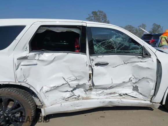 ✅ 2020 Dodge Durango R/T • VIN: 1C4SDHCT5LC129503 • Lot: 42375191. Wystawiony na IAAI z przebiegiem 182 909 mil. Bezpłatny archiwum sprzedaży aukcyjnych z USA i szczegółowy raport historii pojazdu na DreamBid. Zdjęcie 6.