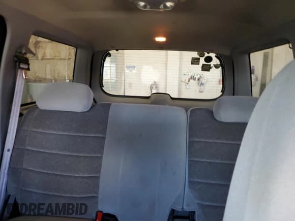 ✅ 1998 Ford Explorer XL • VIN: 1FMZU34E1WUA63589 • Lot: 85954165. Wystawiony na Copart z przebiegiem 160 166 mil. Bezpłatny archiwum sprzedaży aukcyjnych z USA i szczegółowy raport historii pojazdu na DreamBid. Zdjęcie 10.