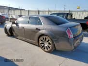 ✅ 2014 Chrysler 300 S • VIN: 2C3CCABT8EH105006 • Лот: 85117455. Опубликован ранее на Copart с пробегом 209 819 миль. Бесплатный доступ к архиву аукционных продаж из США и подробный отчёт об истории автомобиля на DreamBid. Изображение 2.