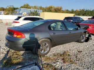 2004 Dodge Intrepid ES z VIN 2B3HD56M04H654417, wystawiony jako Copart lot #57024185 z przebiegiem 80 744 mil mil oraz Szkoda całkowita • Salvage title. Historia ofert i sprzedaży dostępna na DreamBid. Obrazek 3.