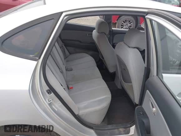 ✅ 2009 Hyundai Elantra SE • VIN: KMHDU46D09U703705 • Lot: 42723455. Wystawiony na IAAI z przebiegiem 116 870 mil mil. Skorzystaj z bezpłatnego archiwum sprzedaży aukcyjnych z USA i zobacz szczegółowy raport historii pojazdu na DreamBid. Zdjęcie 8.