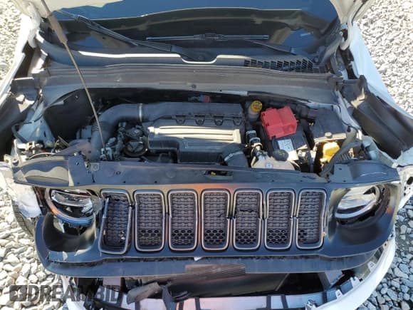 ✅ 2020 Jeep Renegade Altitude • VIN: ZACNJAB19LPL72057 • Lot: 41449755. Listed on Copart with 61,233 mi. Free auction sales archive from the USA and detailed vehicle history report at DreamBid. Image 12.