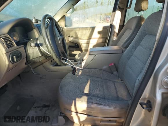 ✅ 2004 Ford Explorer XLS • VIN: 1FMZU62KX4UA55756 • Lot: 86448965. Listed on Copart with 206,730 mi. Free auction sales archive from the USA and detailed vehicle history report at DreamBid. Image 7.