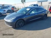 ✅ 2018 Tesla Model 3 Long Range Battery • VIN: 5YJ3E1EB3JF116178 • Lot: 43657366. Wystawiony na IAAI z przebiegiem 107 110 mil. Bezpłatny archiwum sprzedaży aukcyjnych z USA i szczegółowy raport historii pojazdu na DreamBid. Zdjęcie 19.