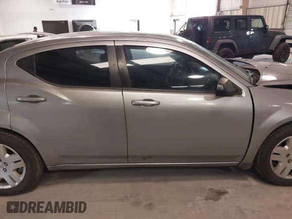 ✅ 2013 Dodge Avenger SE • VIN: 1C3CDZAB8DN676148 • Лот: 41508462. Опубликован ранее на IAAI с пробегом 180 062 миль. Бесплатный доступ к архиву аукционных продаж из США и подробный отчёт об истории автомобиля на DreamBid. Изображение 12.