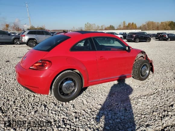 ✅ 2012 Volkswagen Beetle 2.5L PZEV • VIN: 3VWJP7AT7CM645969 • Лот: 90576945. Опубликован ранее на Copart с пробегом 104 913 миль. Бесплатный доступ к архиву аукционных продаж из США и подробный отчёт об истории автомобиля на DreamBid. Изображение 3.