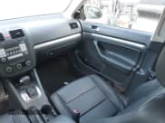 ✅ 2010 Volkswagen Jetta SE • VIN: 3VWRZ7AJ8AM158613 • Lot: 42948264. Listed on IAAI with 163,358 mi. Free auction sales archive from the USA and detailed vehicle history report at DreamBid. Image 5.