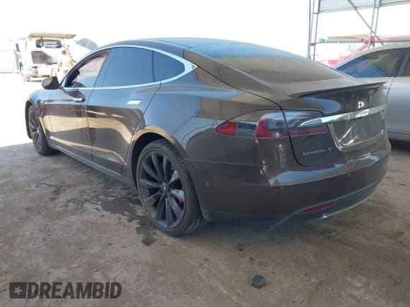 ✅ 2014 Tesla Model S P85D • VIN: 5YJSA1H28EFP65161 • Лот: 41846154. Опубликован ранее на IAAI с пробегом 112 263 миль. Бесплатный доступ к архиву аукционных продаж из США и подробный отчёт об истории автомобиля на DreamBid. Изображение 3.