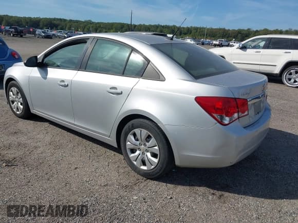 ✅ 2014 Chevrolet Cruze LS • VIN: 1G1PA5SG1E7225151 • Лот: 43363338. Опубликован ранее на IAAI с пробегом 169 242 миль. Бесплатный доступ к архиву аукционных продаж из США и подробный отчёт об истории автомобиля на DreamBid. Изображение 3.