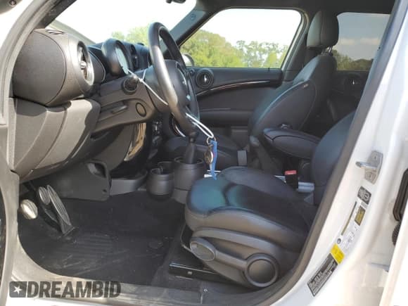 ✅ 2014 MINI Countryman S • VIN: WMWZC3C53EWP52333 • Lot: 54418495. Listed on Copart with 34,687 mi. Free auction sales archive from the USA and detailed vehicle history report at DreamBid. Image 7.