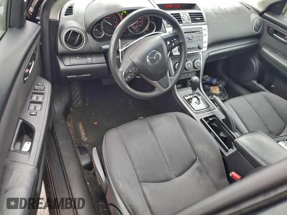 ✅ 2013 Mazda 6 i Sport • VIN: 1YVHZ8BH6D5M04143 • Lot: 94302645. Listed on Copart with 134,784 mi. Free auction sales archive from the USA and detailed vehicle history report at DreamBid. Image 8.