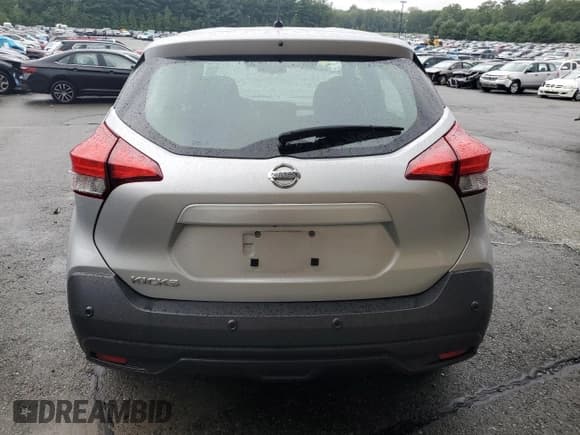 ✅ 2020 Nissan Kicks S • VIN: 3N1CP5BV6LL515545 • Lot: 67356845. Wystawiony na Copart z przebiegiem 89 900 mil. Bezpłatny archiwum sprzedaży aukcyjnych z USA i szczegółowy raport historii pojazdu na DreamBid. Zdjęcie 6.