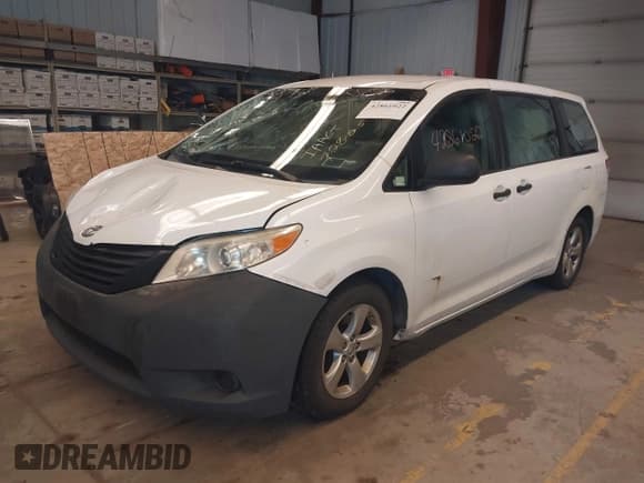 ✅ 2013 Toyota Sienna L • VIN: 5TDZK3DC4DS326541 • Lot: 42861022. Wystawiony na IAAI z przebiegiem 304 238 mil. Bezpłatny archiwum sprzedaży aukcyjnych z USA i szczegółowy raport historii pojazdu na DreamBid. Zdjęcie 18.