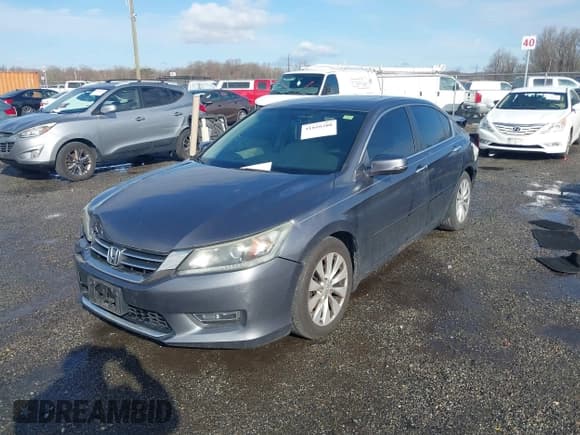 ✅ 2013 Honda Accord EX • VIN: 1HGCR2F72DA160742 • Lot: 41810380. Listed on IAAI with 162,830 mi. Free auction sales archive from the USA and detailed vehicle history report at DreamBid. Image 17.